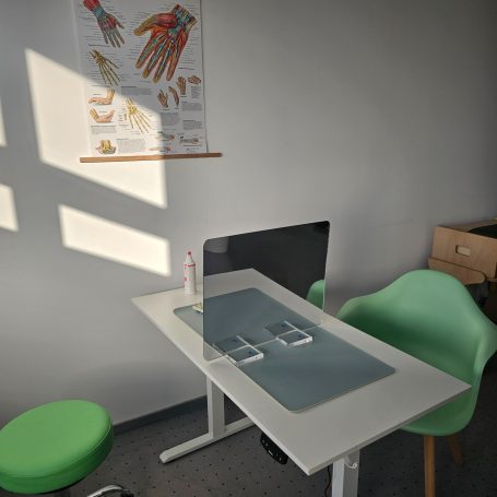 Spiegeltherapie der Praxis für Ergotherapie Franziska Ille in Bad Rappenau